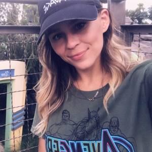 Meet your Posher, Christina